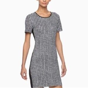 Reed Scuba Dress Size M Black White Geometric Sheath Short Sleeve Zip Up NWOT